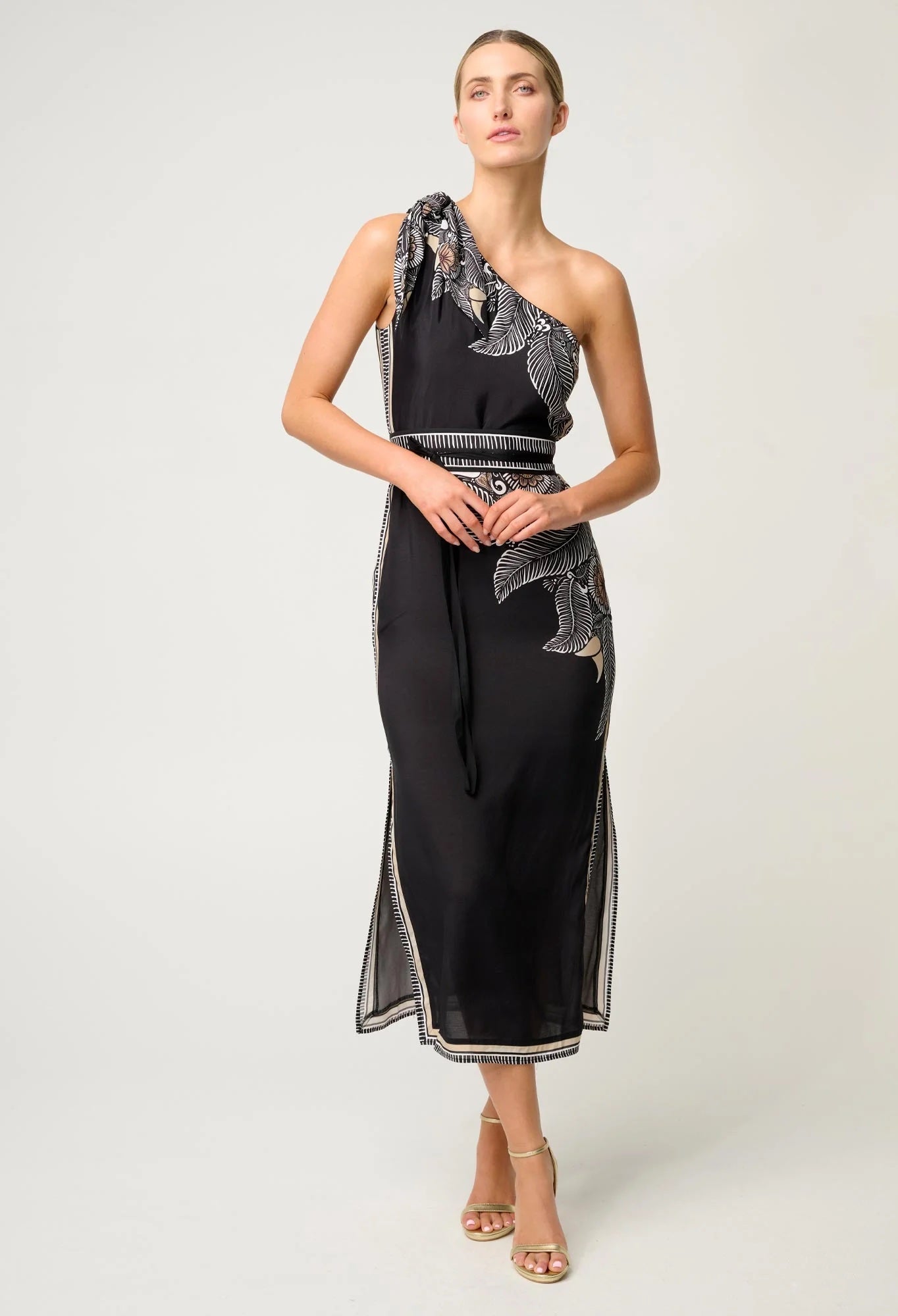 Amira One Shoulder Dress | Onyx Casablanca