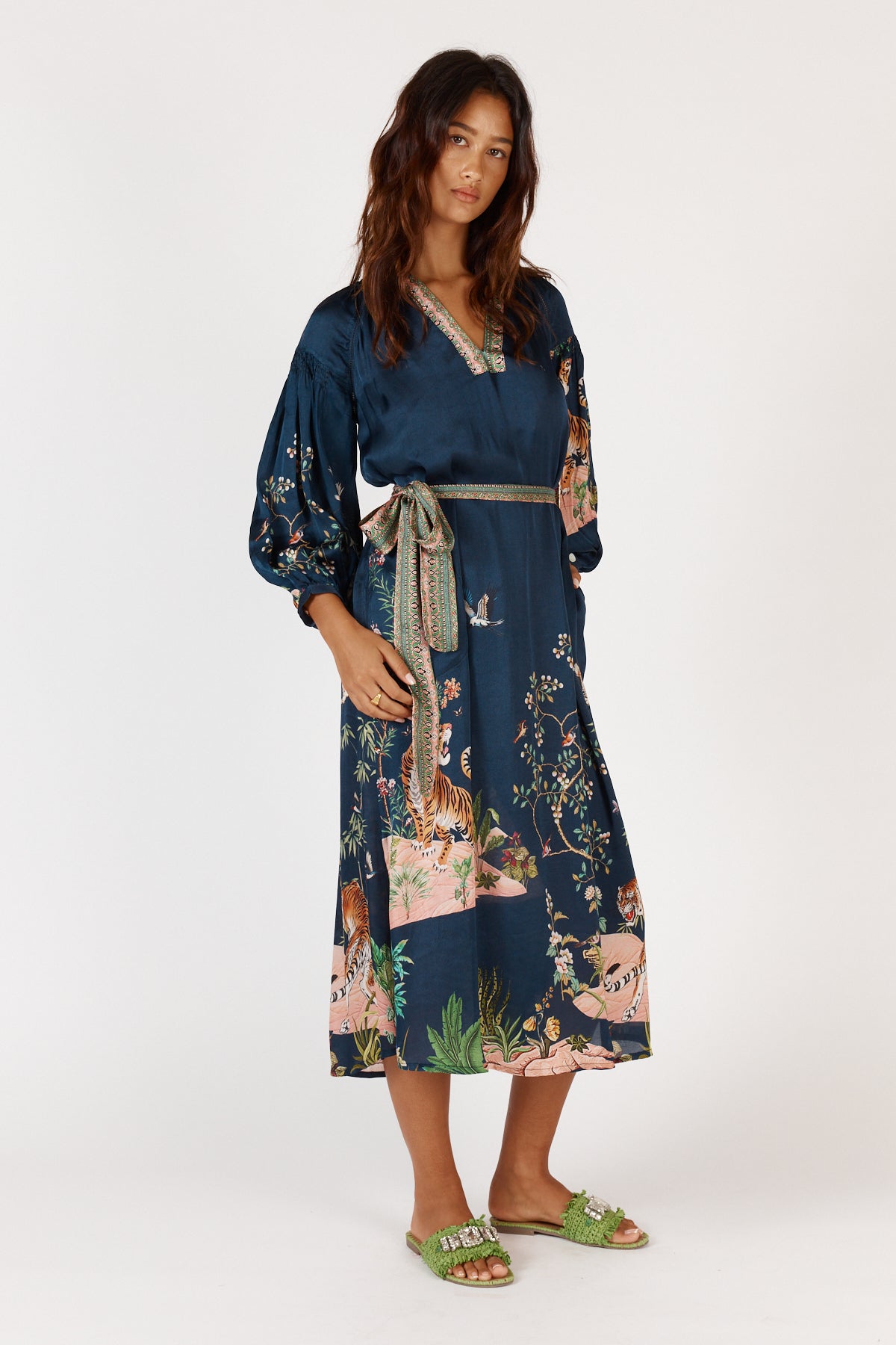 rubyyaya-machali-maxi-navy (4).jpg